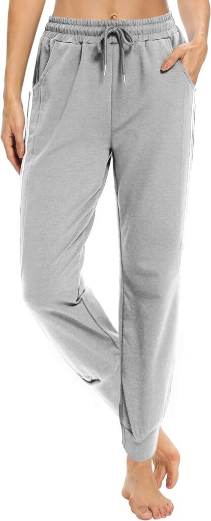 Womens Capri Sweatpants Casual Capri Pants with Pockets Capri Joggers Capri Yoga Pants Drawstring Workout Sweatpants